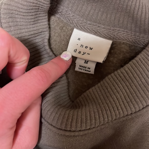 Target sweatshirts worn once to twice small stain on brown shirt as shown - Picture 2 of 6